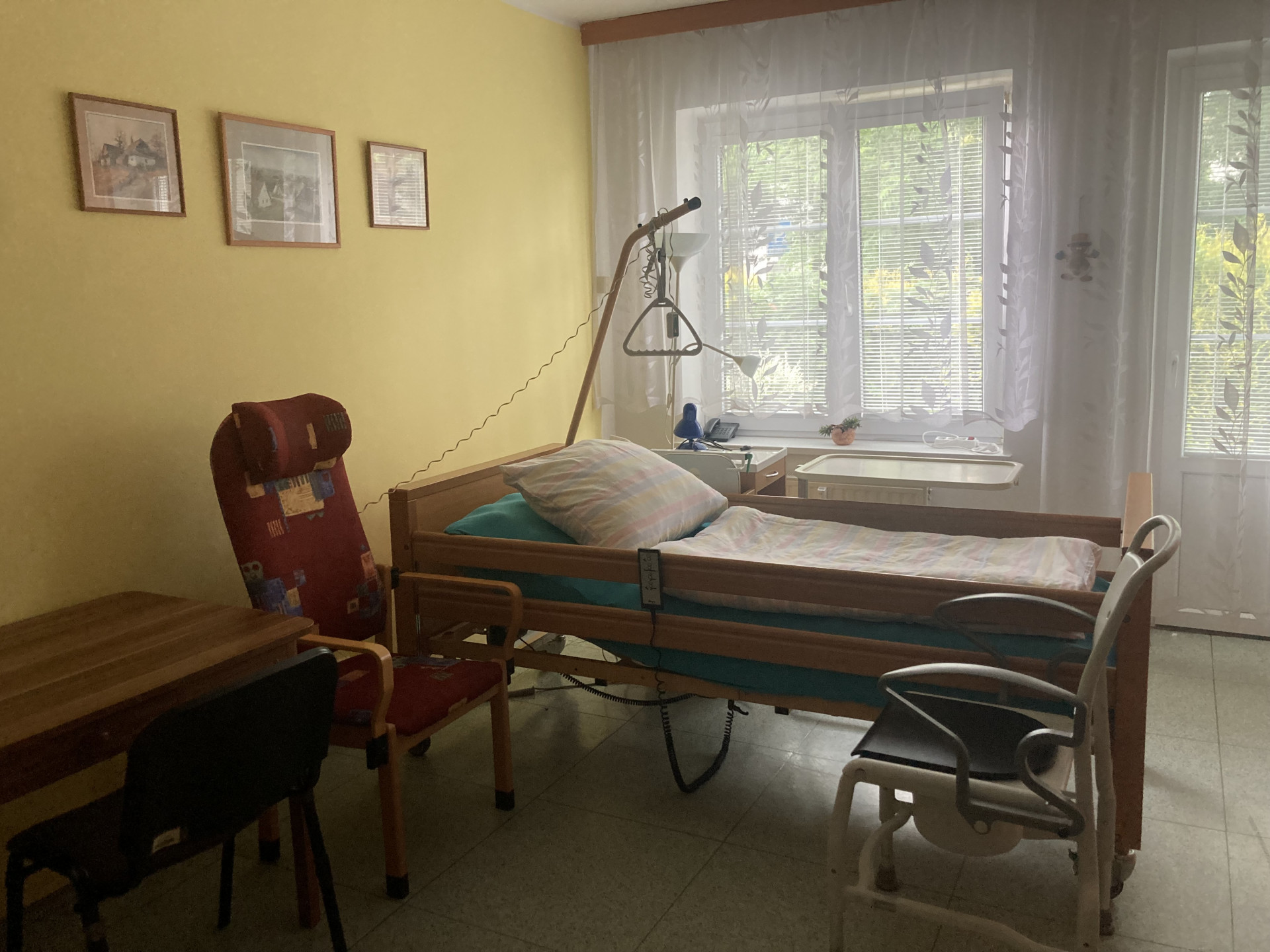 ODLEHČOVACÍ SLUŽBA